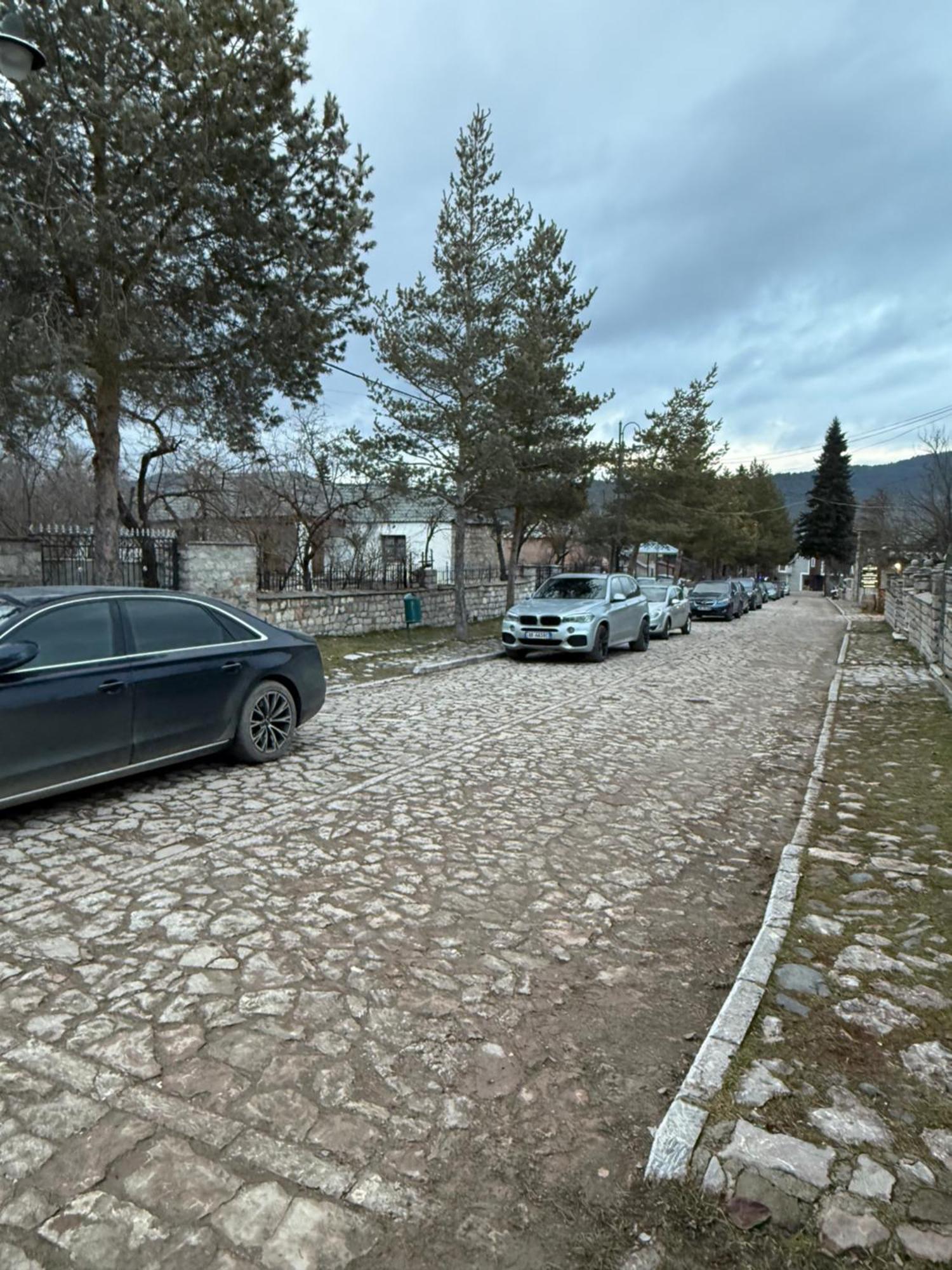 Hotel Ambassador Voskopojë Esterno foto